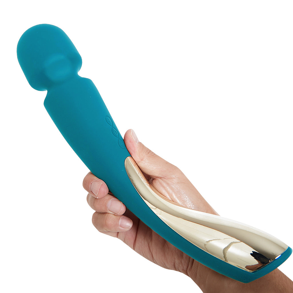Lelo Smart Wand 2 Massager Medium / Ocean Blue with Hand
